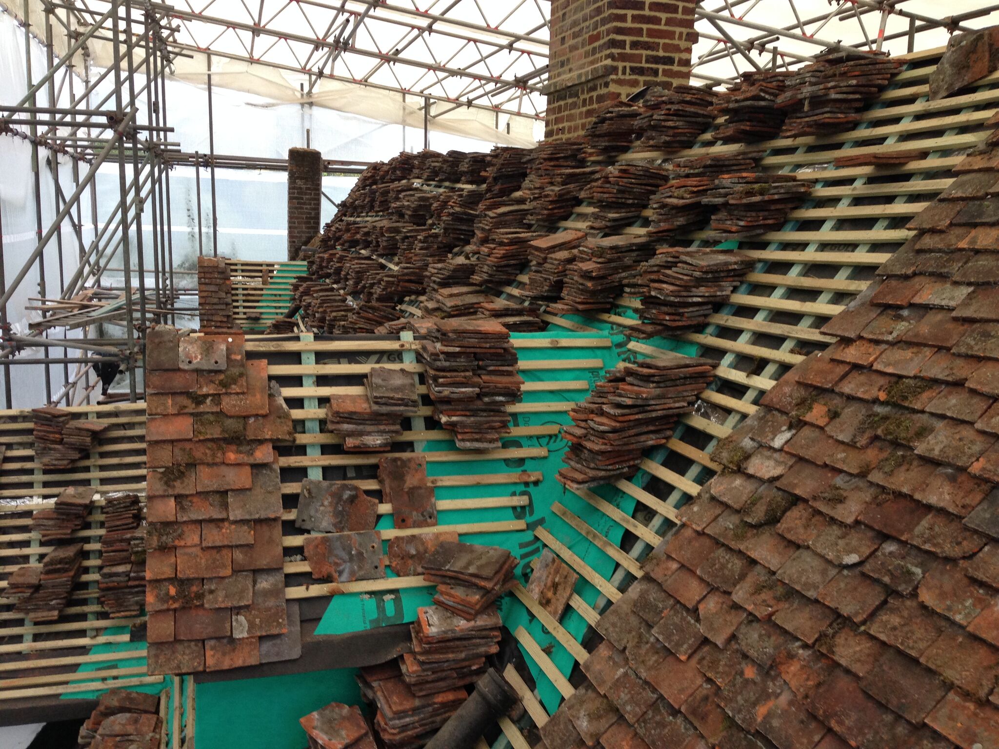 re-roofing/tiles